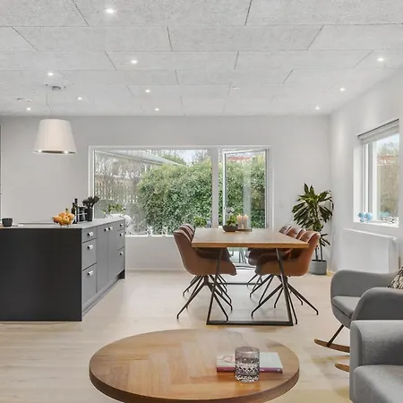 Stylish In Near Legoland -4 Bedroom Incl Towels And Bed Linens וילה *