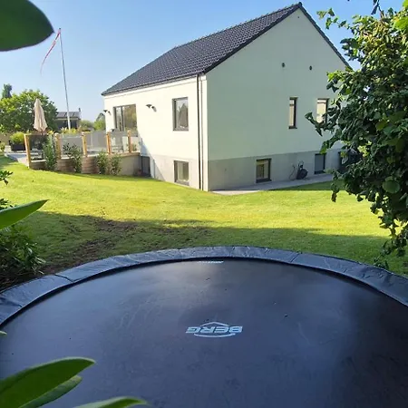 Stylish In Near Legoland -4 Bedroom Incl Towels And Bed Linens Villa