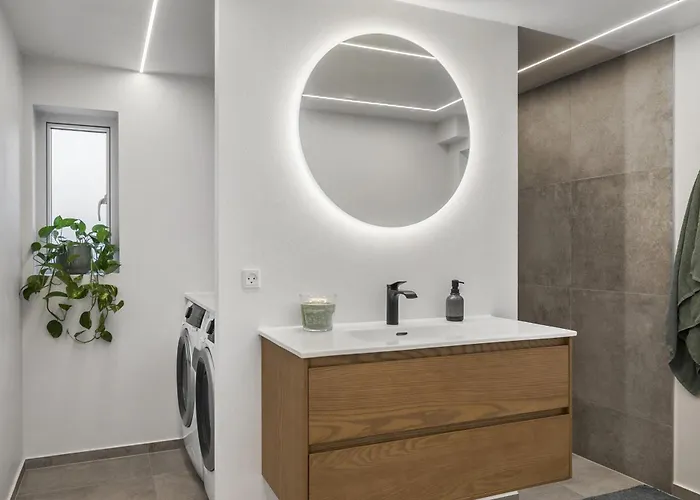 Stylish In Near Legoland -4 Bedroom Incl Towels And Bed Linens Villa